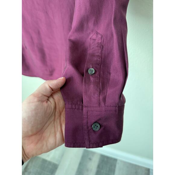 Tommy Bahama 100% Silk Woman’s Button Up Purple Blouse Size Small - Picture 6 of 6